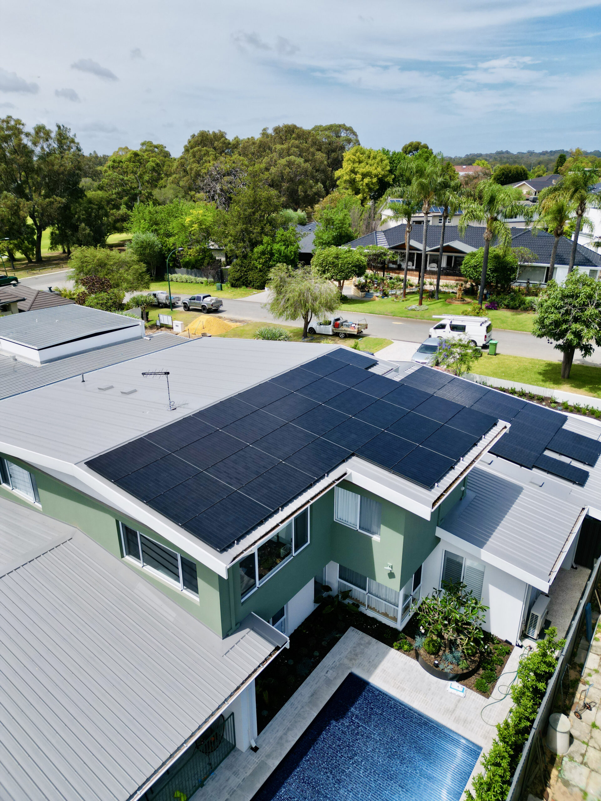 Jinko-Neo-Satin-Solar-Panels-Floreat-Perth-Solar-Warehouse-scaled