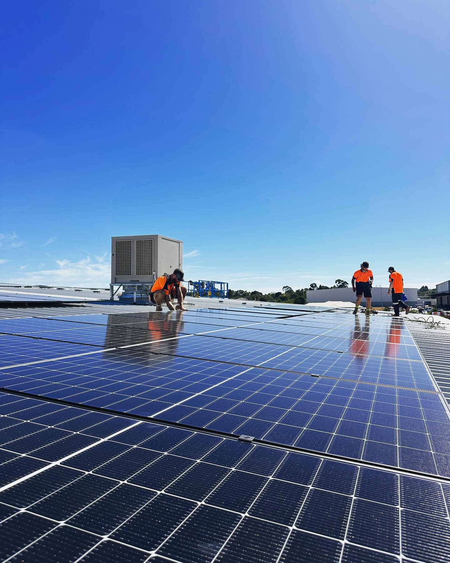 Commercial Solar-Jinko Neo 475W solar panels in Perth WA