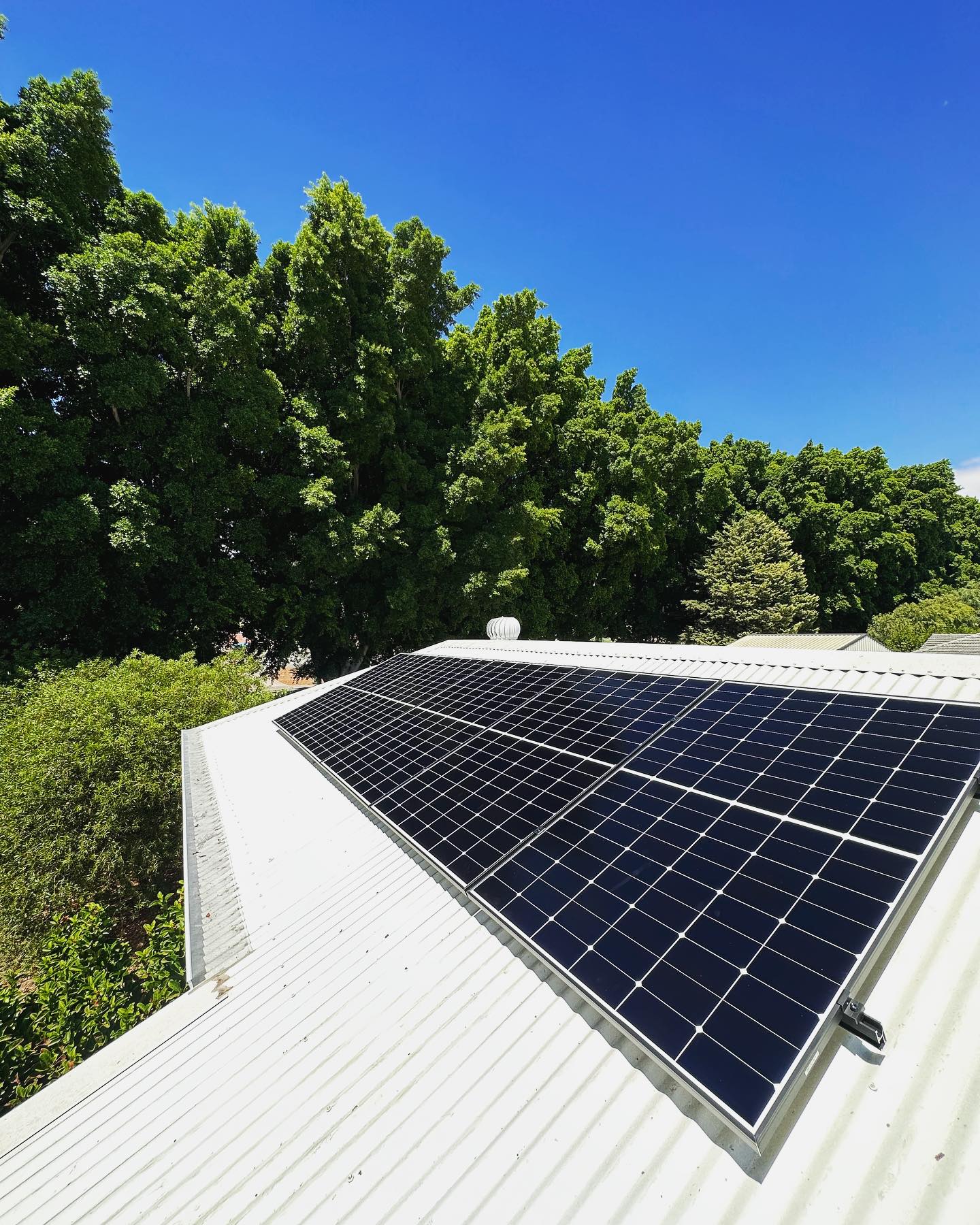 Longi Solar Panels-Perth Solar Warehouse