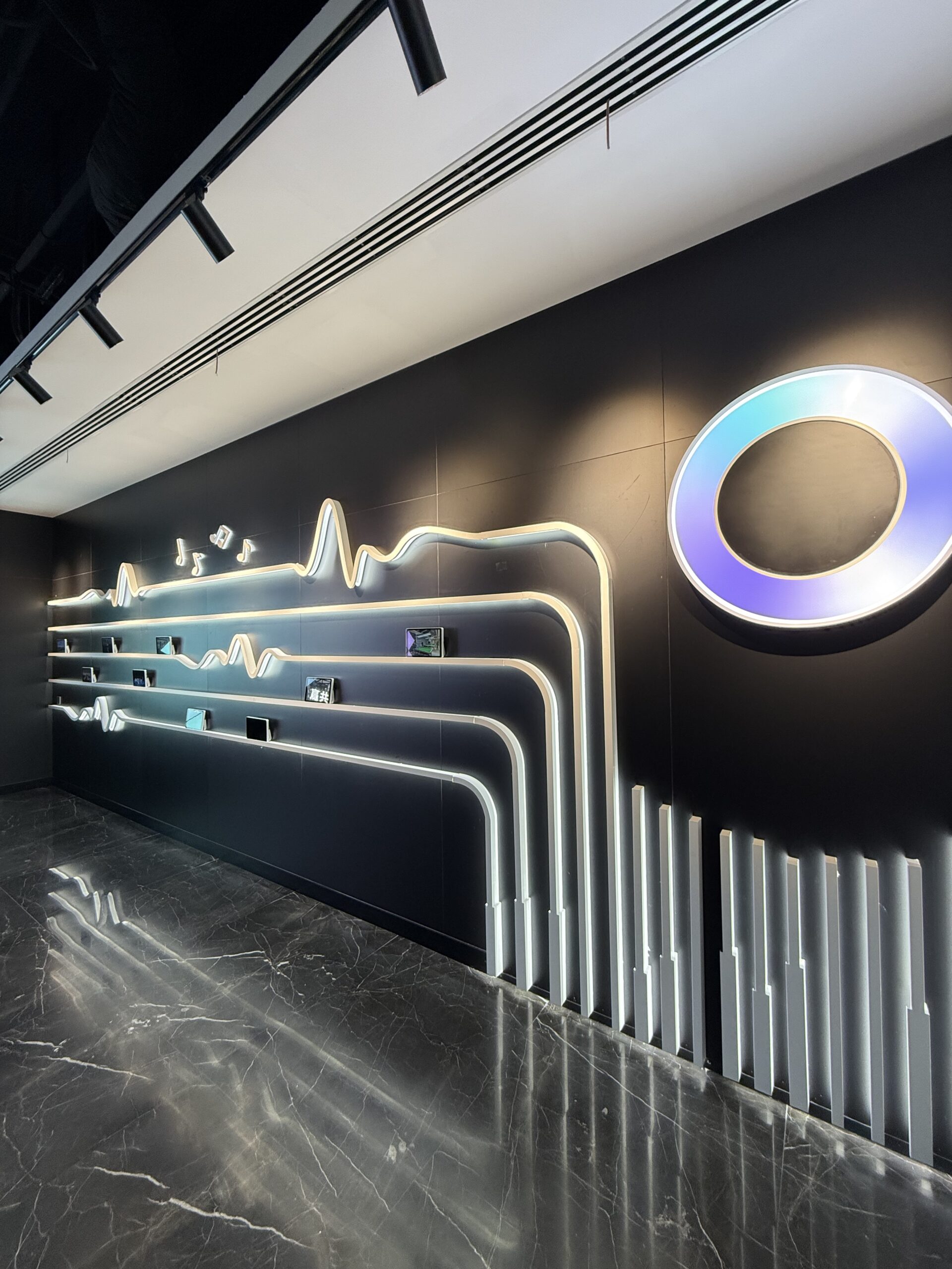 Display, Sigenergy Headquarters