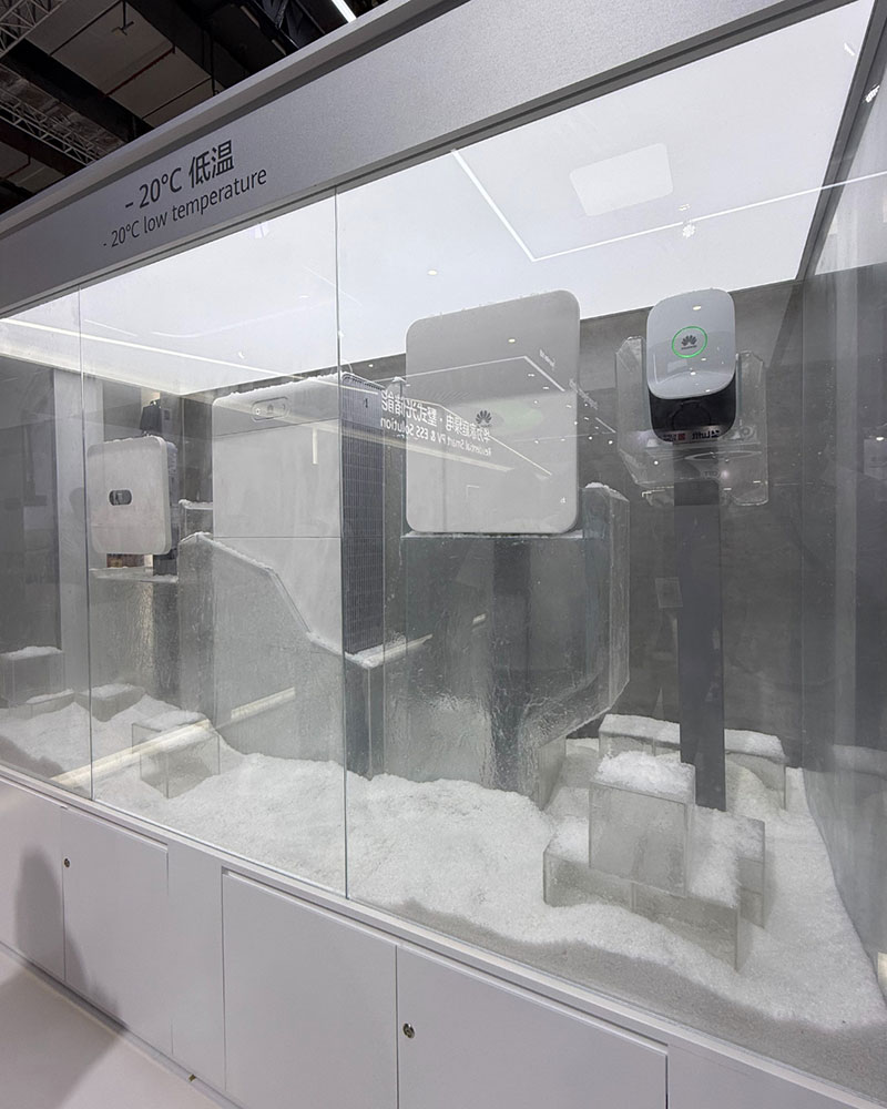 Extreme-testing-Huawei-iStore-SNEC-2025